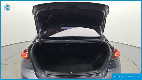 HYUNDAI ELANTRA (AVANTE) 1.6 GDI SMART