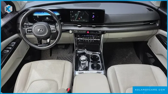 KIA CARNIVAL GASOLINE 7-SEATER SIGNATURE