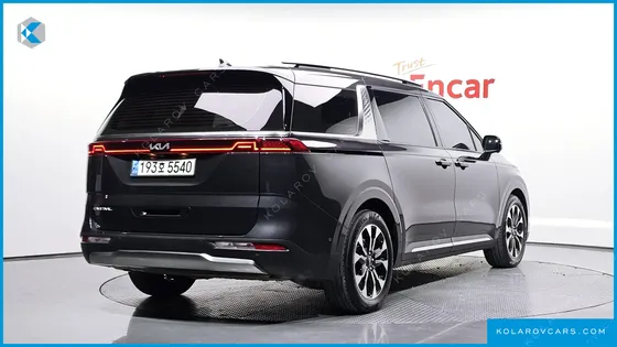 KIA CARNIVAL GASOLINE 7-SEATER SIGNATURE