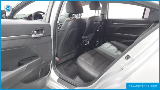 HYUNDAI ELANTRA (AVANTE) 1.6 GDI SMART