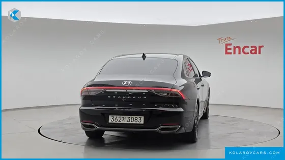 HYUNDAI GRANDEUR PREMIUM