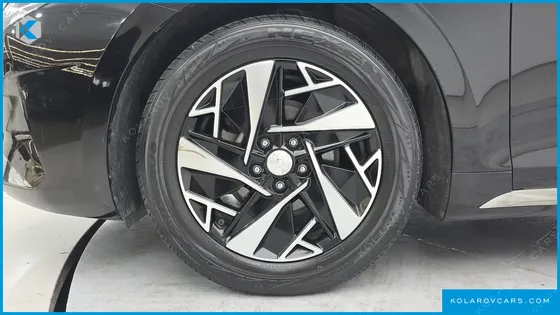 HYUNDAI GRANDEUR PREMIUM