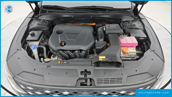 HYUNDAI GRANDEUR PREMIUM