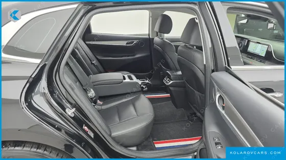 HYUNDAI GRANDEUR PREMIUM
