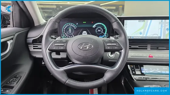 HYUNDAI GRANDEUR PREMIUM