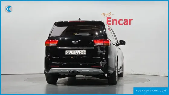 KIA CARNIVAL 7-SEATER LIMOUSINE