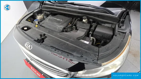 KIA CARNIVAL 7-SEATER LIMOUSINE