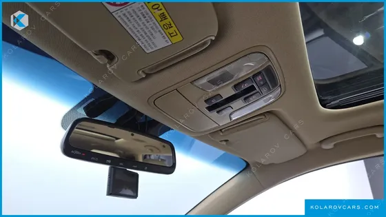 KIA CARNIVAL 7-SEATER LIMOUSINE
