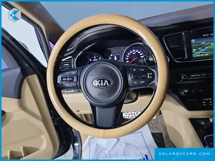 KIA CARNIVAL 9-SEATER HI-LIMOUSINE