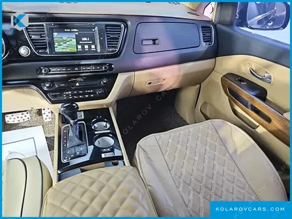 KIA CARNIVAL 9-SEATER HI-LIMOUSINE
