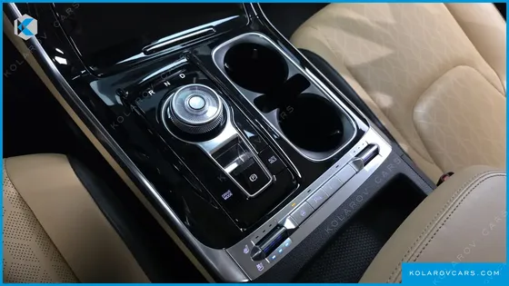 KIA CARNIVAL DIESEL 9-SEATER NOBLESSE