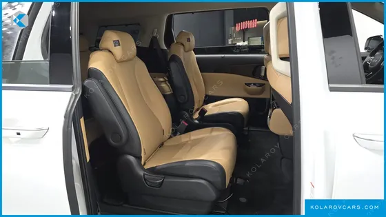 KIA CARNIVAL DIESEL 9-SEATER NOBLESSE
