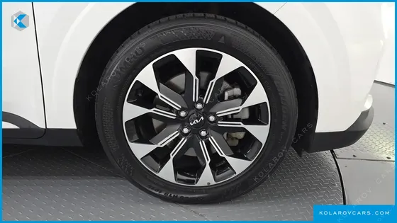 KIA CARNIVAL DIESEL 9-SEATER NOBLESSE