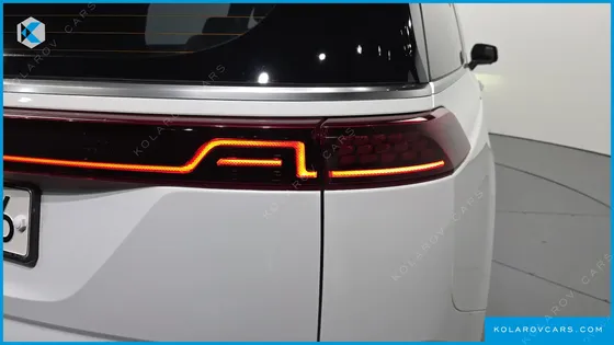 KIA CARNIVAL DIESEL 9-SEATER NOBLESSE