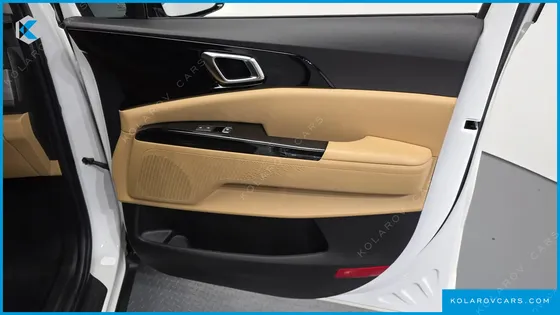 KIA CARNIVAL DIESEL 9-SEATER NOBLESSE