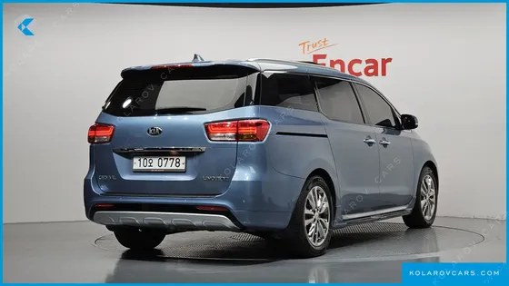 KIA CARNIVAL 7-SEATER LIMOUSINE