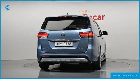 KIA CARNIVAL 7-SEATER LIMOUSINE