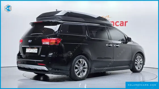 KIA CARNIVAL GASOLINE 9-SEATER HI-LIMOUSINE