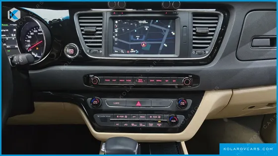 KIA CARNIVAL GASOLINE 9-SEATER HI-LIMOUSINE