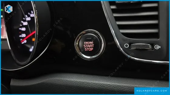 KIA CARNIVAL GASOLINE 9-SEATER HI-LIMOUSINE