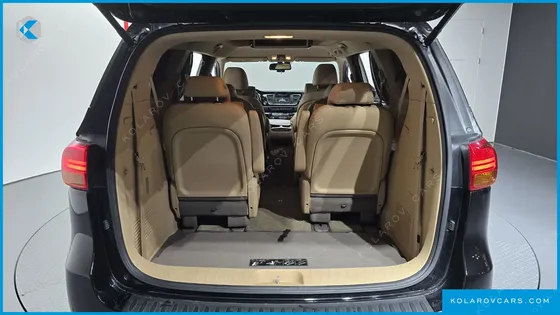 KIA CARNIVAL GASOLINE 9-SEATER HI-LIMOUSINE