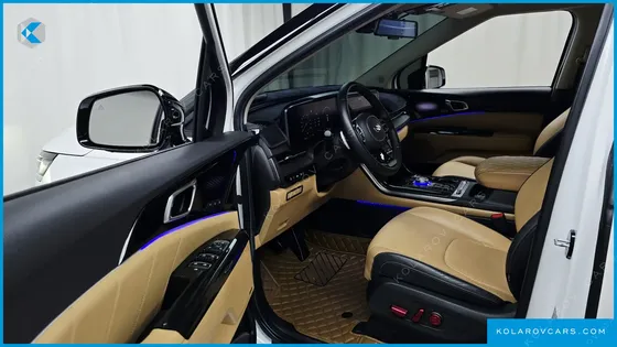 KIA CARNIVAL GASOLINE 9-SEATER SIGNATURE
