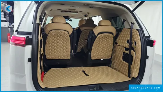 KIA CARNIVAL GASOLINE 9-SEATER SIGNATURE