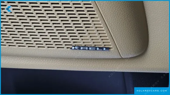 KIA CARNIVAL GASOLINE 9-SEATER SIGNATURE