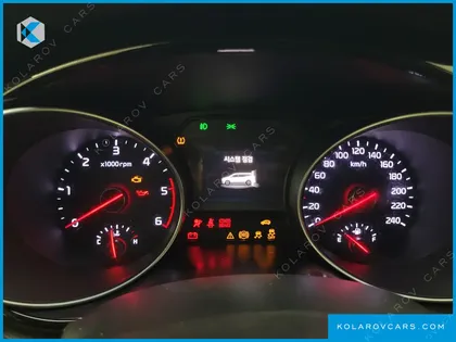 KIA CARNIVAL 9-SEATER PRESTIGE