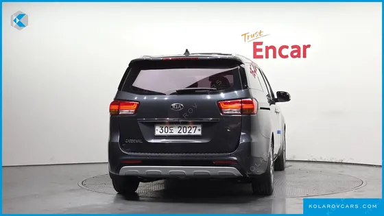 KIA CARNIVAL 9-SEATER PRESTIGE