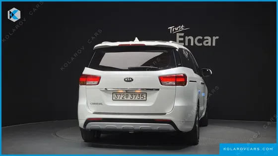 KIA CARNIVAL 9-SEATER NOBLESSE SPECIAL
