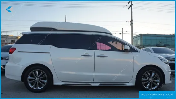 KIA CARNIVAL 9-SEATER HI-LIMOUSINE