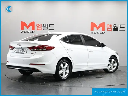 HYUNDAI ELANTRA (AVANTE) 1.6 GDI SMART