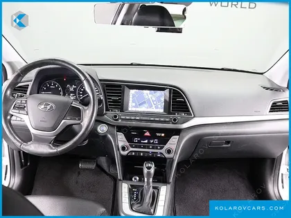 HYUNDAI ELANTRA (AVANTE) 1.6 GDI SMART