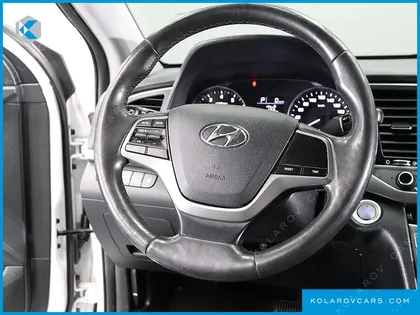 HYUNDAI ELANTRA (AVANTE) 1.6 GDI SMART