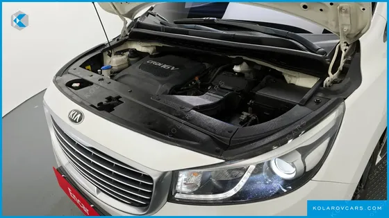 KIA CARNIVAL 9-SEATER PRESTIGE