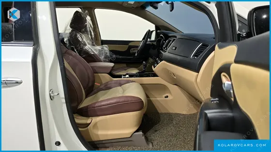 KIA CARNIVAL 9-SEATER PRESTIGE