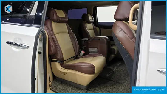 KIA CARNIVAL 9-SEATER PRESTIGE
