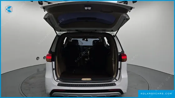 KIA CARNIVAL 9-SEATER PRESTIGE