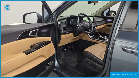 KIA CARNIVAL DIESEL 9-SEATER SIGNATURE