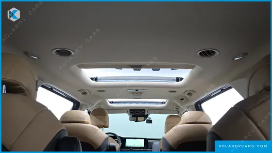 KIA CARNIVAL DIESEL 9-SEATER SIGNATURE
