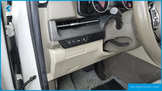 KIA CARNIVAL DIESEL 9-SEATER PRESTIGE