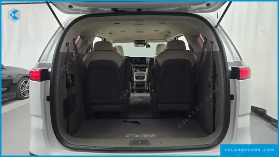 KIA CARNIVAL DIESEL 9-SEATER PRESTIGE