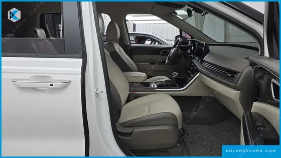 KIA CARNIVAL DIESEL 9-SEATER PRESTIGE