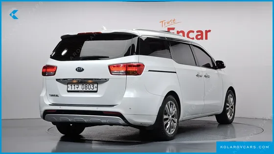 KIA CARNIVAL 9-SEATER NOBLESSE
