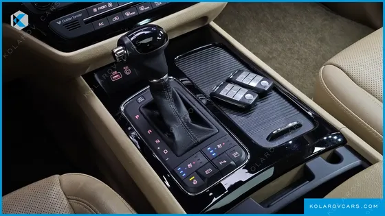 KIA CARNIVAL 9-SEATER NOBLESSE