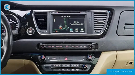 KIA CARNIVAL 9-SEATER NOBLESSE