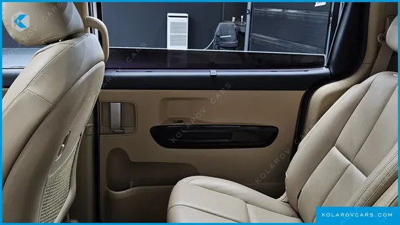 KIA CARNIVAL 9-SEATER NOBLESSE