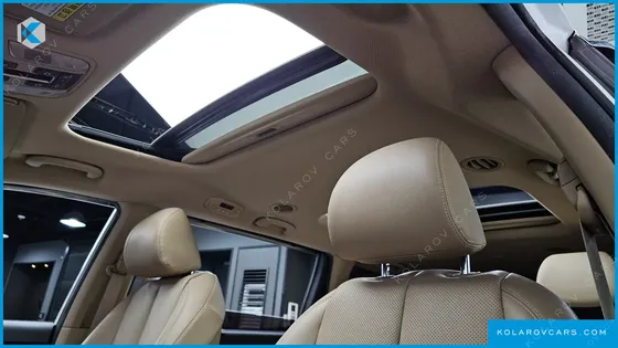 KIA CARNIVAL 9-SEATER NOBLESSE