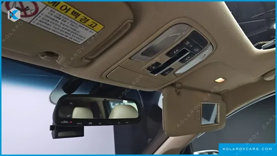 KIA CARNIVAL 9-SEATER NOBLESSE